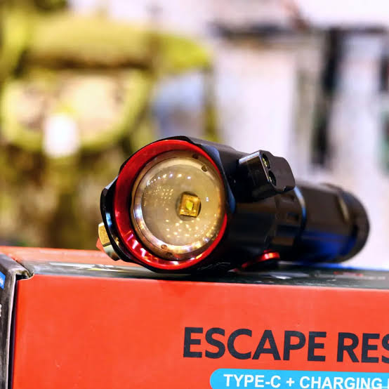 Super Bright Multifunctional Emergency Flashlight – Portable LED Light